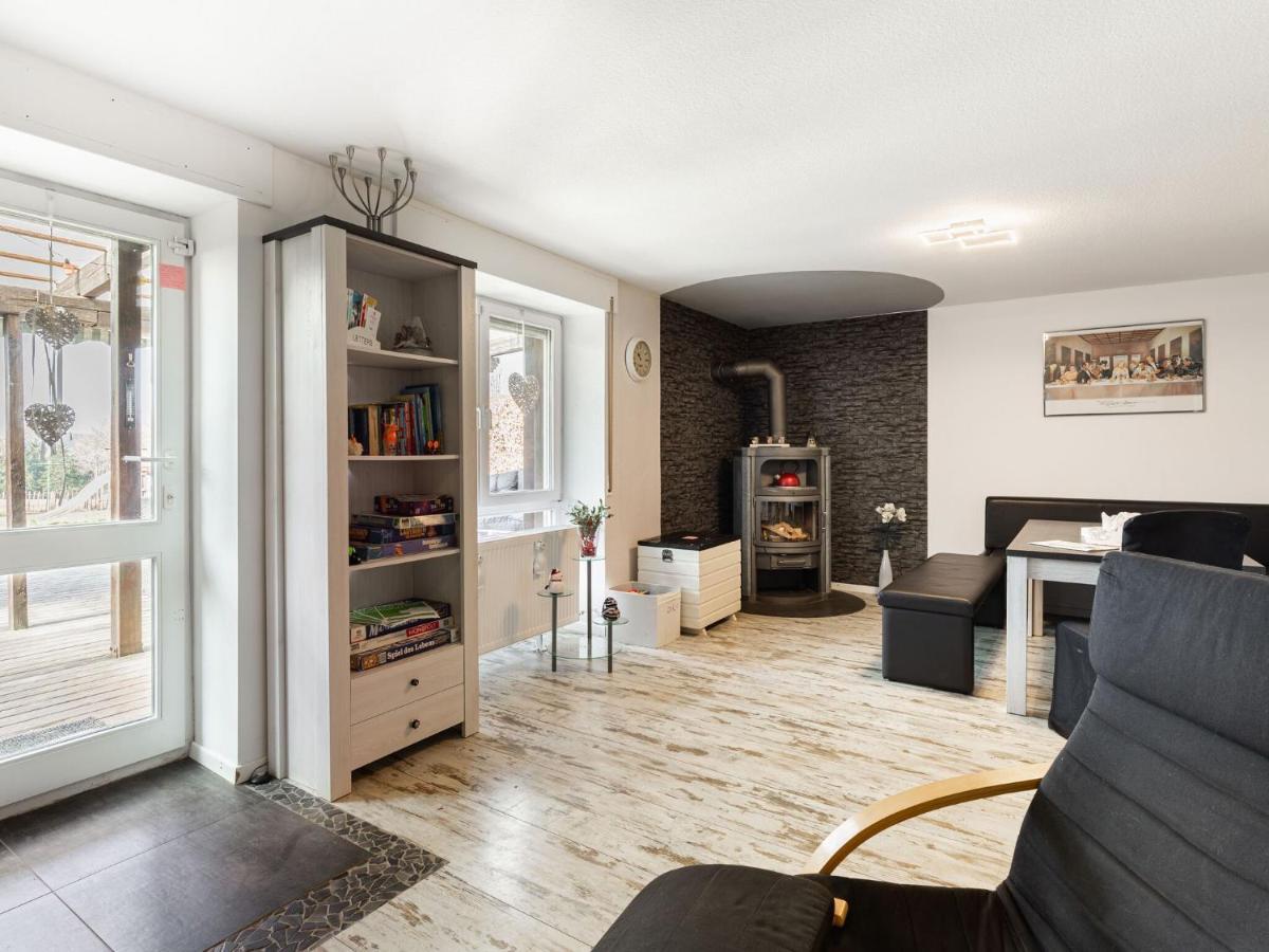Comfortable apartment in Monschau-Höfen with private garden Alzen Exterior foto
