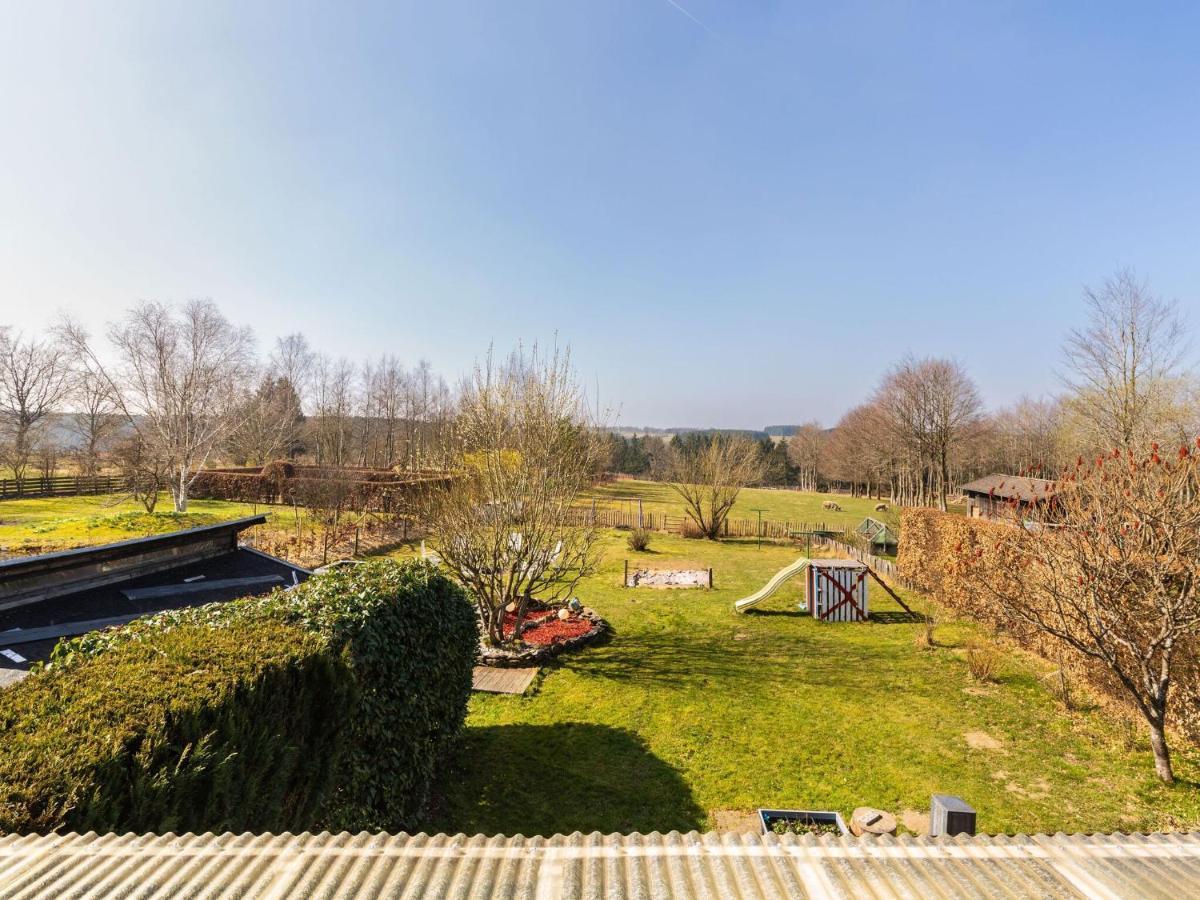 Comfortable apartment in Monschau-Höfen with private garden Alzen Exterior foto