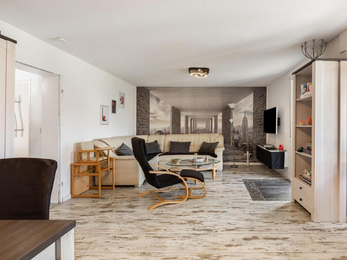 Comfortable apartment in Monschau-Höfen with private garden Alzen Exterior foto