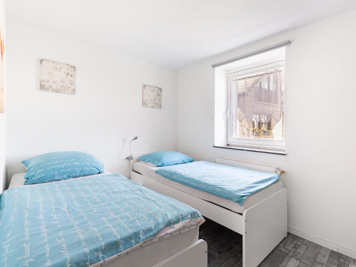 Comfortable apartment in Monschau-Höfen with private garden Alzen Exterior foto